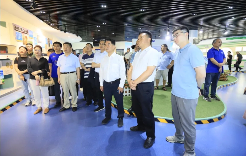 DUOBAO SPORTS丨中国人民大学河南校友会莅临DUOBAO SPORTS参观座谈