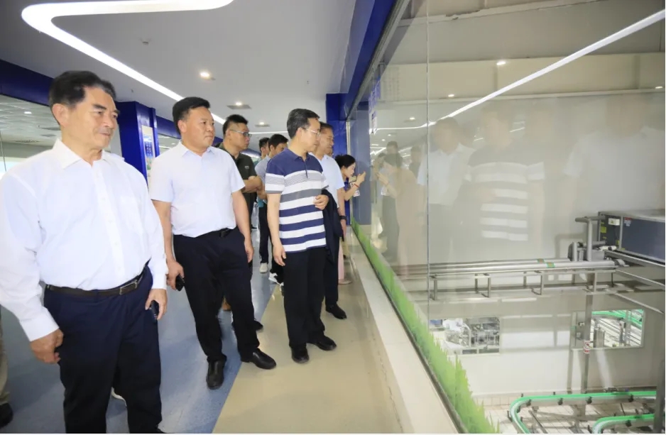 DUOBAO SPORTS丨中国人民大学河南校友会莅临DUOBAO SPORTS参观座谈