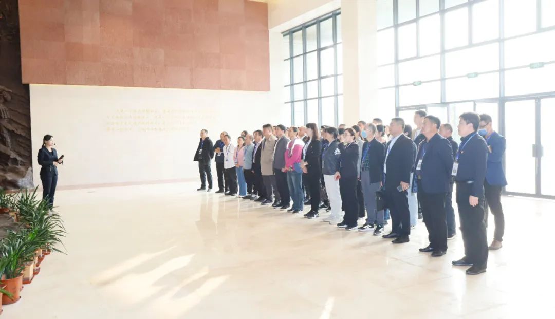 传承红色基因·践行初心使命 | DUOBAO SPORTS乳业集团党务干部赴河南大别山干部学院开展综合素质提升教育培训 传承红色基因·践行初心使命 | DUOBAO SPORTS乳业集团党务干部赴河南大别山干部学院开展综合素质提升教育培训