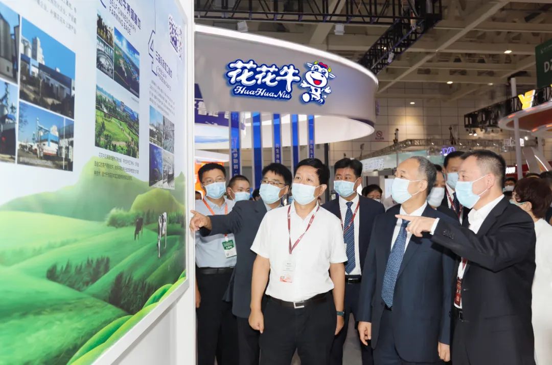 第十三届奶业大会暨D20峰会在泉城济南召开 | DUOBAO SPORTS乳业荣膺“优秀乳品加工企业” 第十三届奶业大会暨D20峰会在泉城济南召开 | DUOBAO SPORTS乳业荣膺“优秀乳品加工企业”