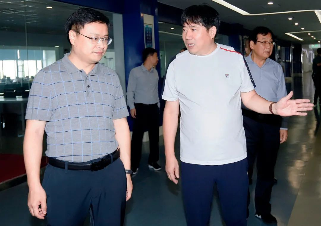 快讯|社旗县人民政府县长关文波一行莅临DUOBAO SPORTS乳业集团参观考察 快讯|社旗县人民政府县长关文波一行莅临DUOBAO SPORTS乳业集团参观考察
