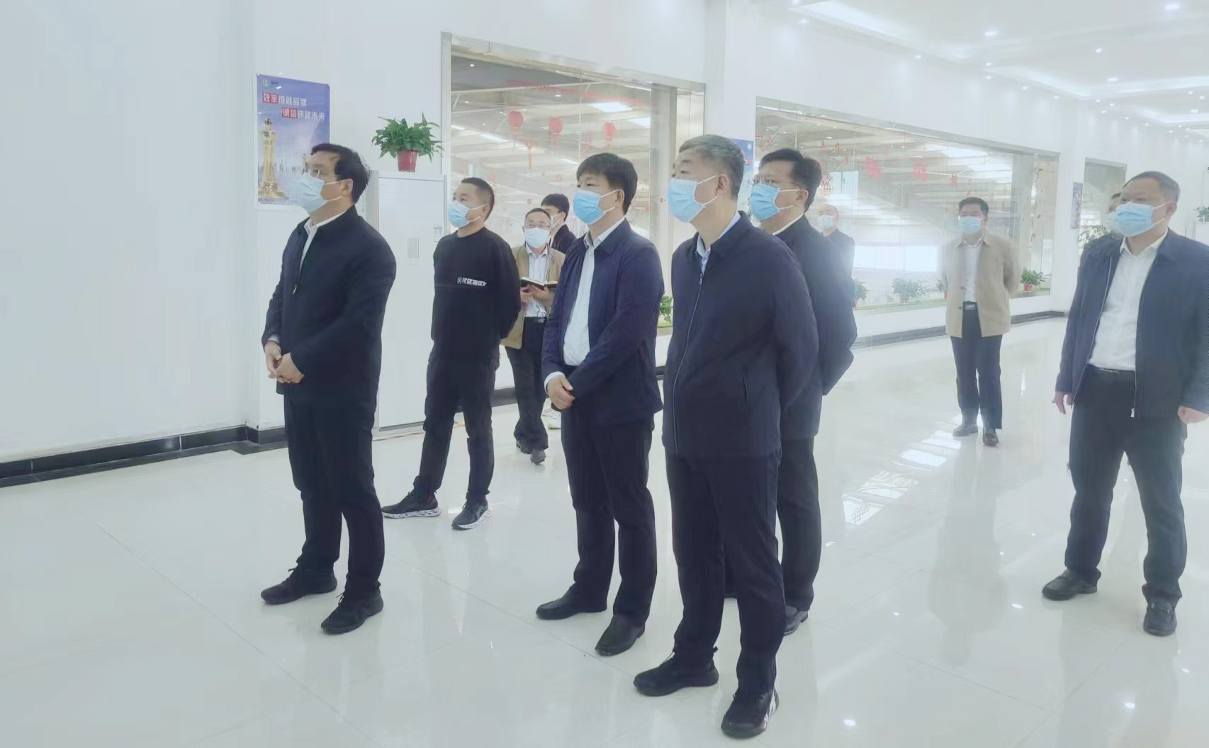 驻马店市委副书记、市长李跃勇一行 莅临DUOBAO SPORTS乳业集团新蔡豫信瑞亚牧场调研