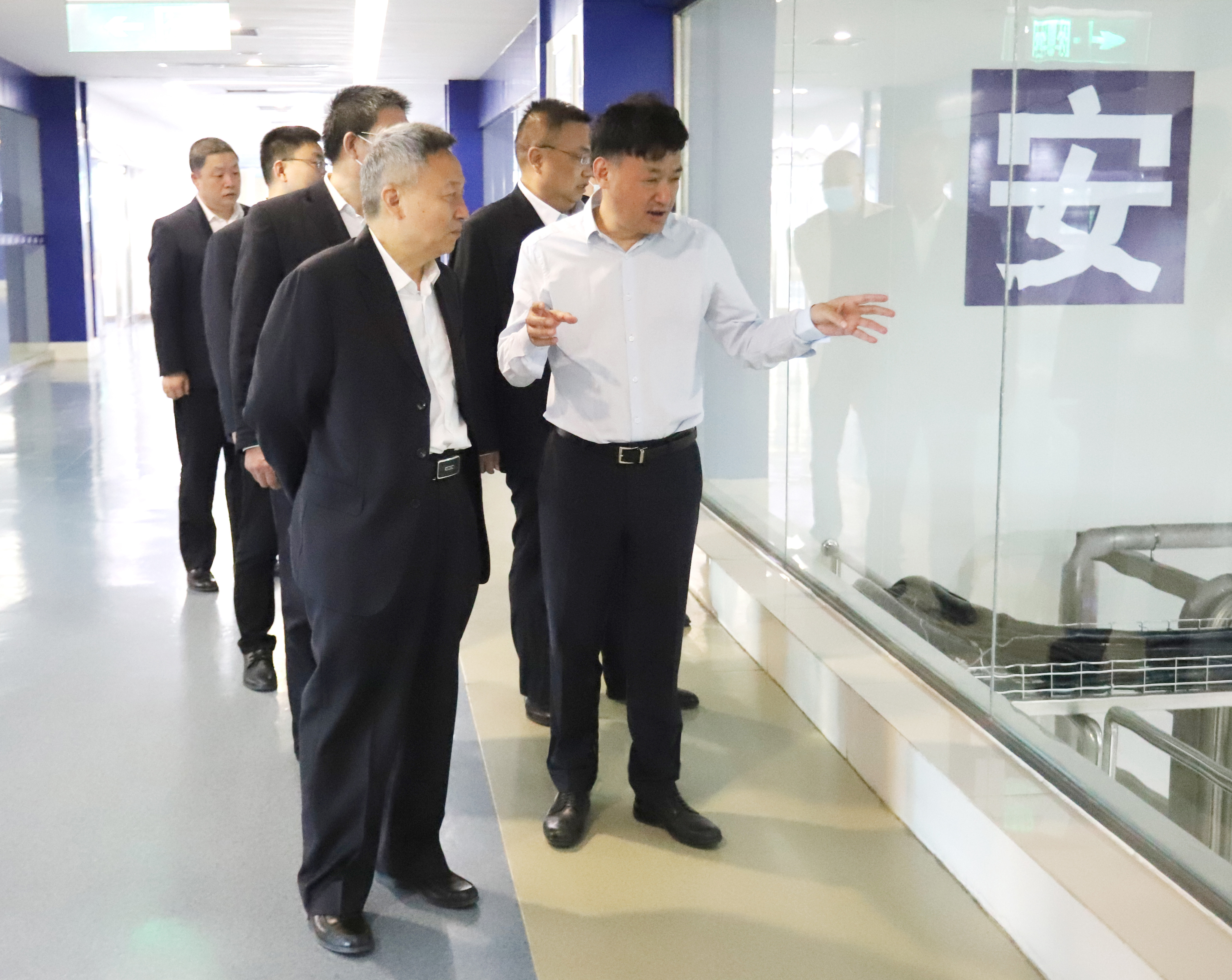 DUOBAO SPORTS乳业集团与国电河南新能源有限公司举行光伏项目合作开发签约仪式 DUOBAO SPORTS乳业集团与国电河南新能源有限公司举行光伏项目合作开发签约仪式