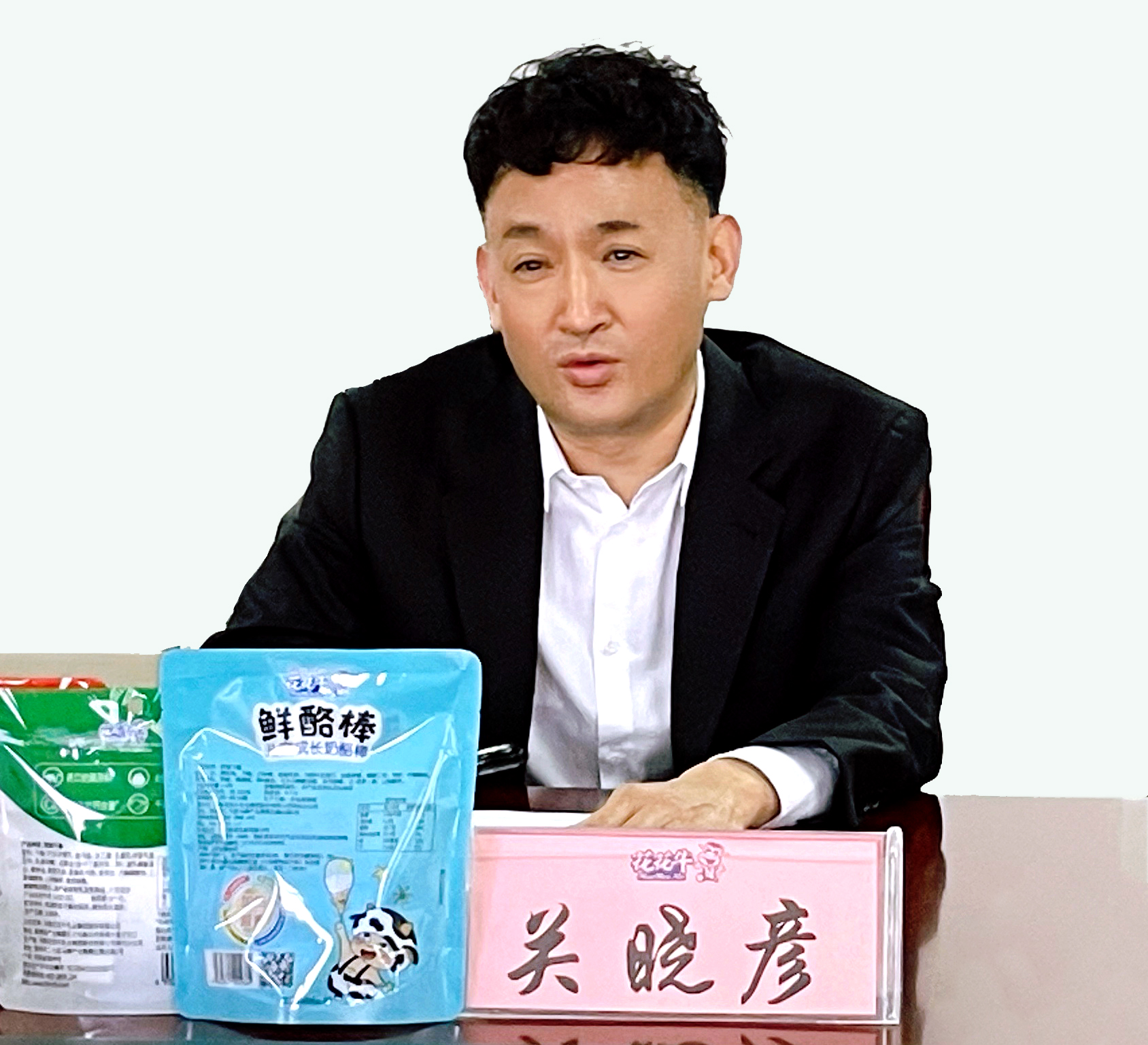 河南省委常委、副省长费东斌莅临 DUOBAO SPORTS乳业集团调研 河南省委常委、副省长费东斌莅临 DUOBAO SPORTS乳业集团调研