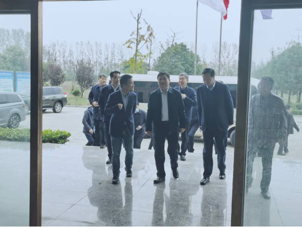 驻马店市委书记鲍常勇一行莅临DUOBAO SPORTS平舆瑞亚和新蔡瑞亚调研 驻马店市委书记鲍常勇一行莅临DUOBAO SPORTS平舆瑞亚和新蔡瑞亚调研