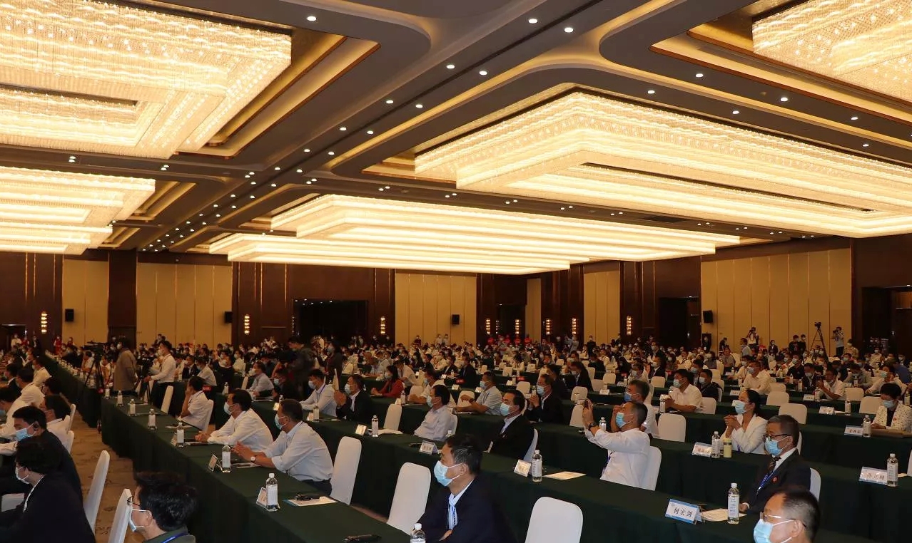 喜报 | DUOBAO SPORTS轻觉酸奶荣获第二十四届中国农产品加工业投资贸易洽谈会金质产品奖 喜报 | DUOBAO SPORTS轻觉酸奶荣获第二十四届中国农产品加工业投资贸易洽谈会金质产品奖