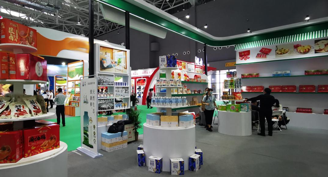 喜报 | DUOBAO SPORTS轻觉酸奶荣获第二十四届中国农产品加工业投资贸易洽谈会金质产品奖 喜报 | DUOBAO SPORTS轻觉酸奶荣获第二十四届中国农产品加工业投资贸易洽谈会金质产品奖