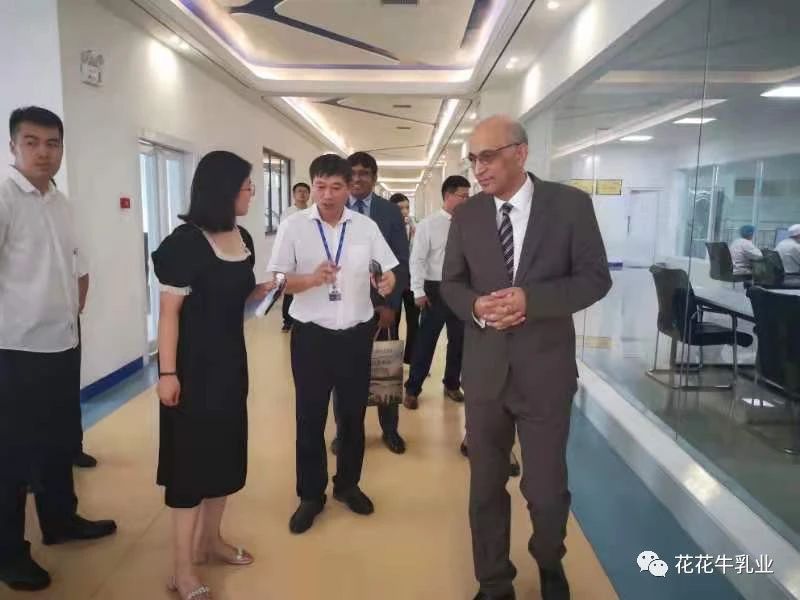 巴基斯坦驻华大使莫因·哈克 莅临DUOBAO SPORTS乳业集团参观访问