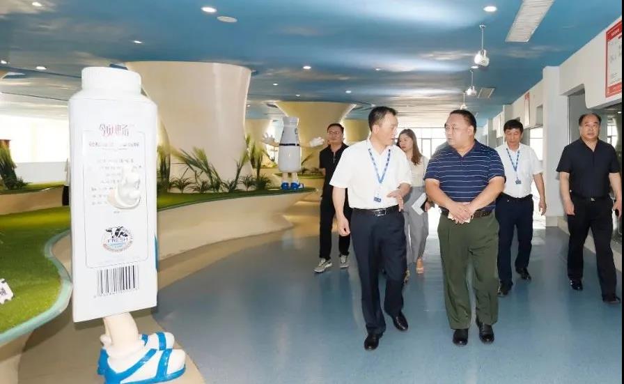 快讯 | 河南省人民政府食品安全委员会办公室第三批食品安全示范区验收组领导莅临DUOBAO SPORTS乳业集团验收食品安全示范区建设情况 快讯 | 河南省人民政府食品安全委员会办公室第三批食品安全示范区验收组领导莅临DUOBAO SPORTS乳业集团验收食品安全示范区建设情况