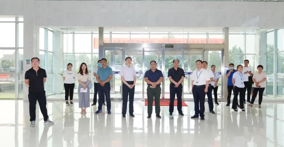 快讯 | 河南省人民政府食品安全委员会办公室第三批食品安全示范区验收组领导莅临DUOBAO SPORTS乳业集团验收食品安全示范区建设情况 快讯 | 河南省人民政府食品安全委员会办公室第三批食品安全示范区验收组领导莅临DUOBAO SPORTS乳业集团验收食品安全示范区建设情况