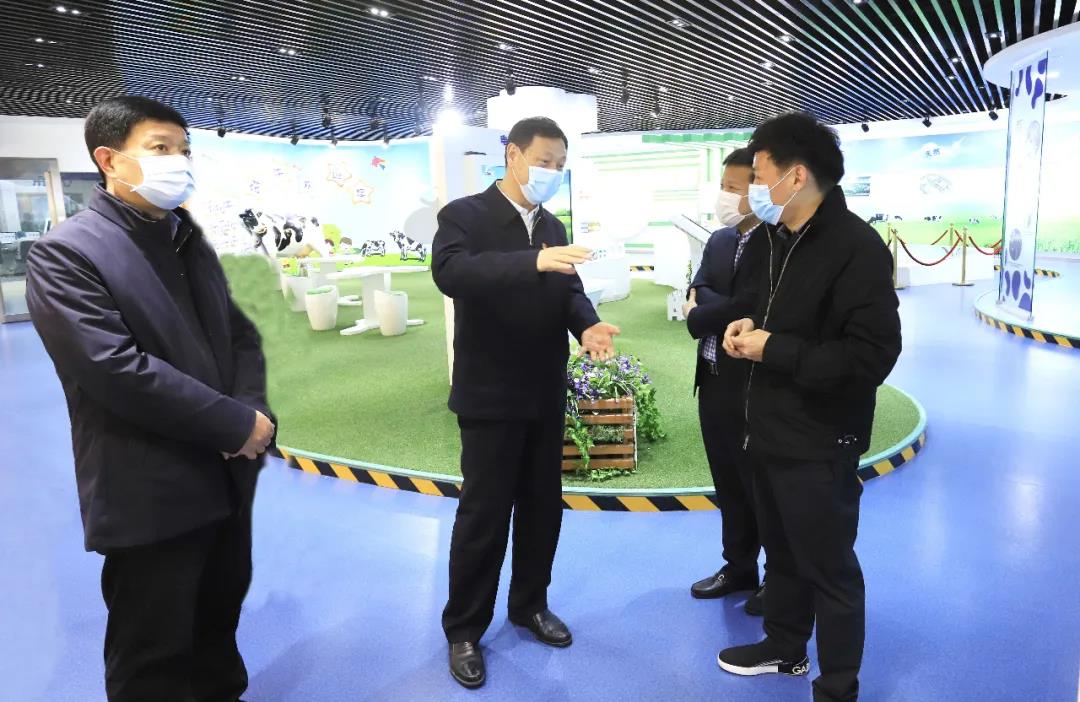 河南省委农办主任、农业农村厅厅长申延平一行调研河南DUOBAO SPORTS乳业集团 河南省委农办主任、农业农村厅厅长申延平一行调研河南DUOBAO SPORTS乳业集团
