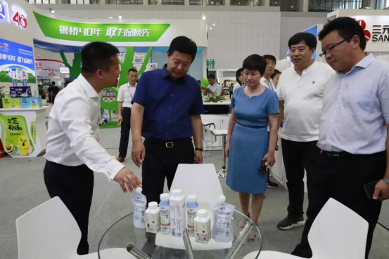 致敬祖国70华诞 |DUOBAO SPORTS亮相第十届中国奶业大会 致敬祖国70华诞 |DUOBAO SPORTS亮相第十届中国奶业大会