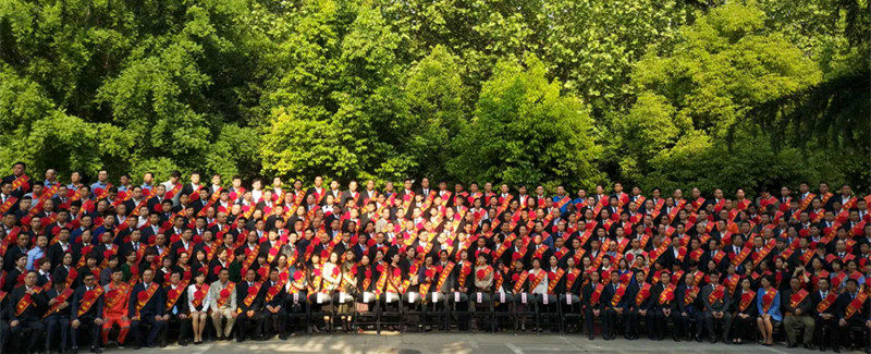 多宝·体育(中国)官方网站阮晓琦、王晓龙荣获“郑州市劳动模范”荣誉称号 多宝·体育(中国)官方网站阮晓琦、王晓龙荣获“郑州市劳动模范”荣誉称号