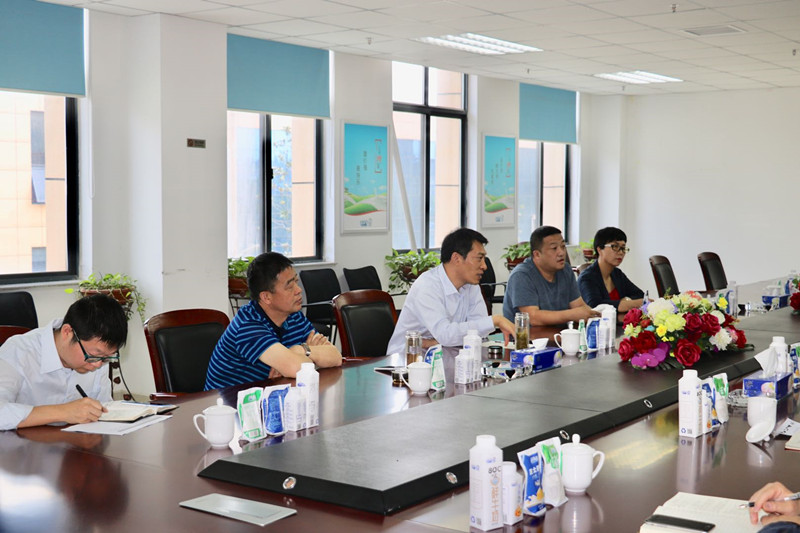 二七区张超副区长莅临DUOBAO SPORTS公司 调研指导工作 二七区张超副区长莅临DUOBAO SPORTS公司 调研指导工作