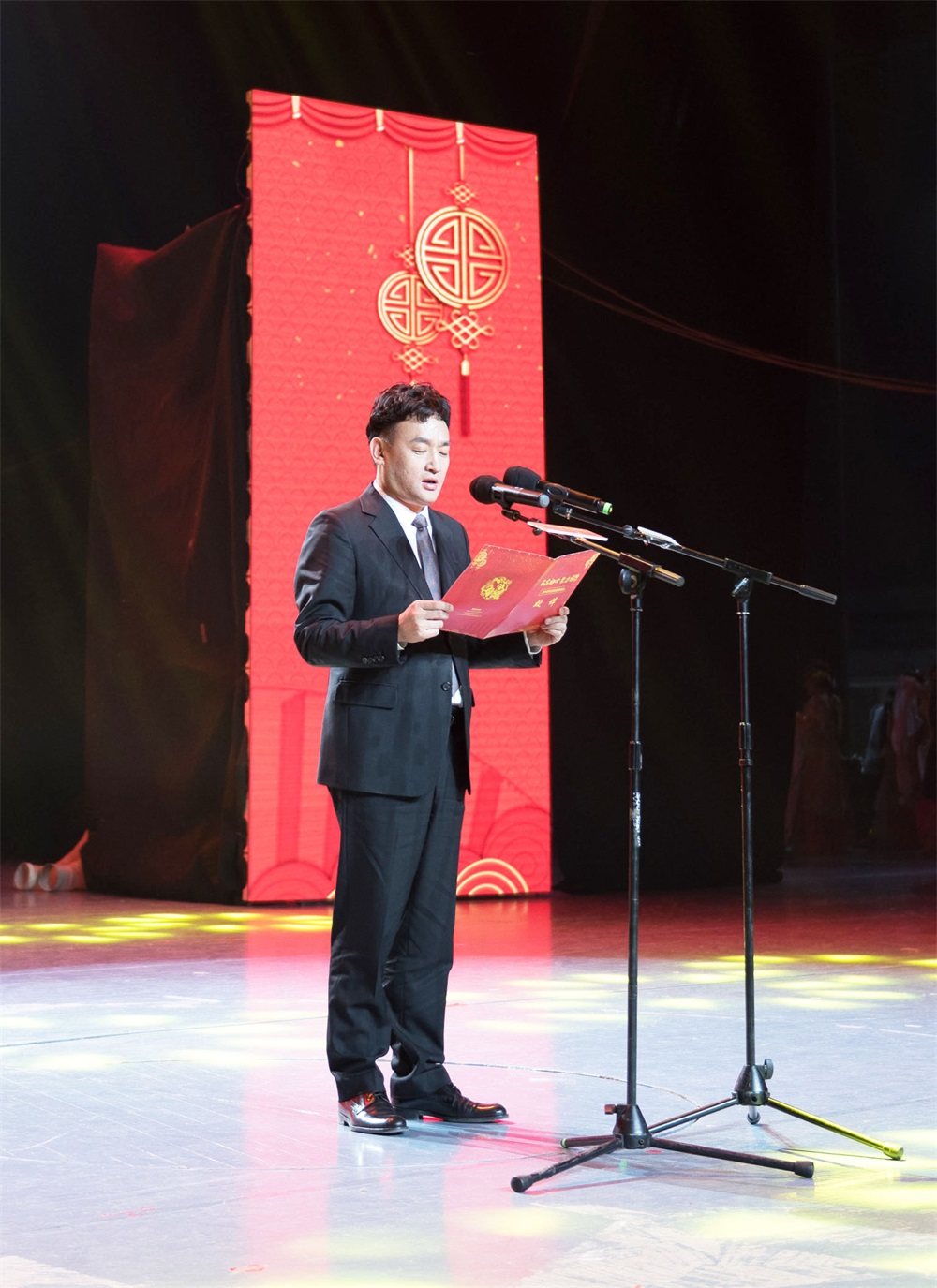 “不忘初心、聚力前行” DUOBAO SPORTS集团2018迎新春联欢会隆重举行 “不忘初心、聚力前行” DUOBAO SPORTS集团2018迎新春联欢会隆重举行