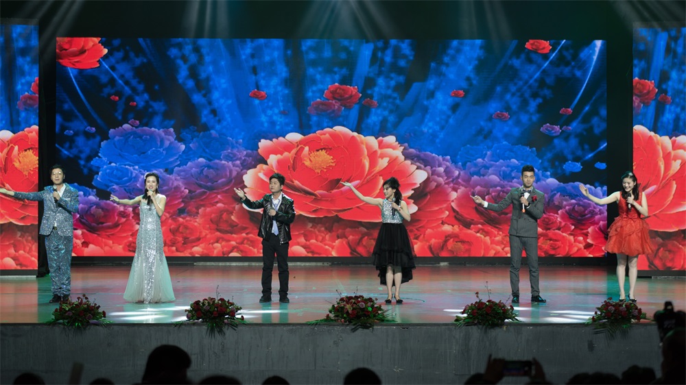 “不忘初心、聚力前行” DUOBAO SPORTS集团2018迎新春联欢会隆重举行 “不忘初心、聚力前行” DUOBAO SPORTS集团2018迎新春联欢会隆重举行