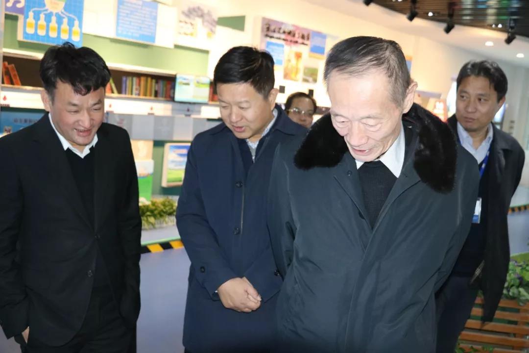 中国奶业协会高鸿宾会长莅临DUOBAO SPORTS指导工作 中国奶业协会高鸿宾会长莅临DUOBAO SPORTS指导工作