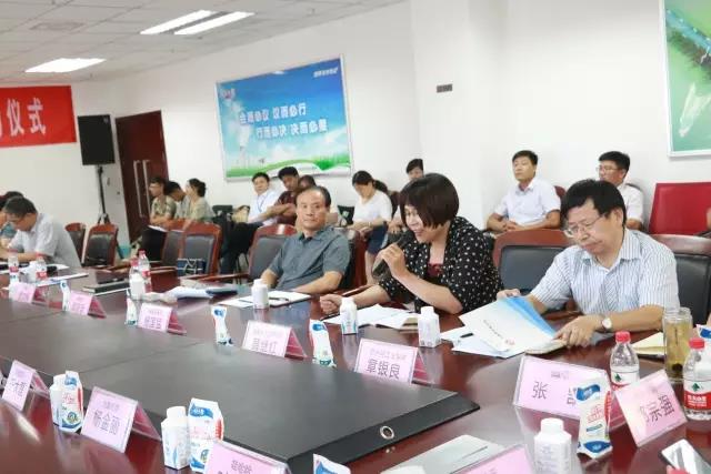 河南省食品安全座谈会暨百场食安讲座进校园启动仪式在DUOBAO SPORTS举行 河南省食品安全座谈会暨百场食安讲座进校园启动仪式在DUOBAO SPORTS举行