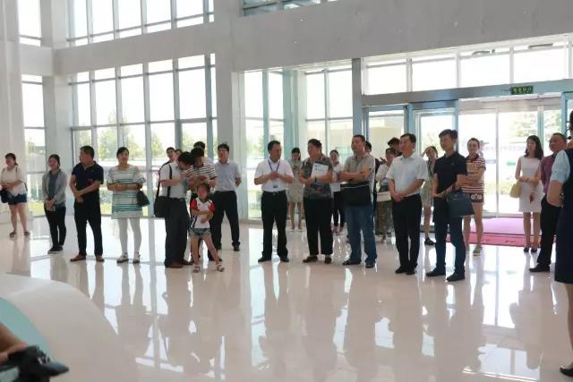 河南省食品安全座谈会暨百场食安讲座进校园启动仪式在DUOBAO SPORTS举行 河南省食品安全座谈会暨百场食安讲座进校园启动仪式在DUOBAO SPORTS举行