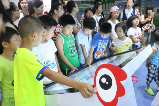 走进DUOBAO SPORTS见证最真实的透明品质