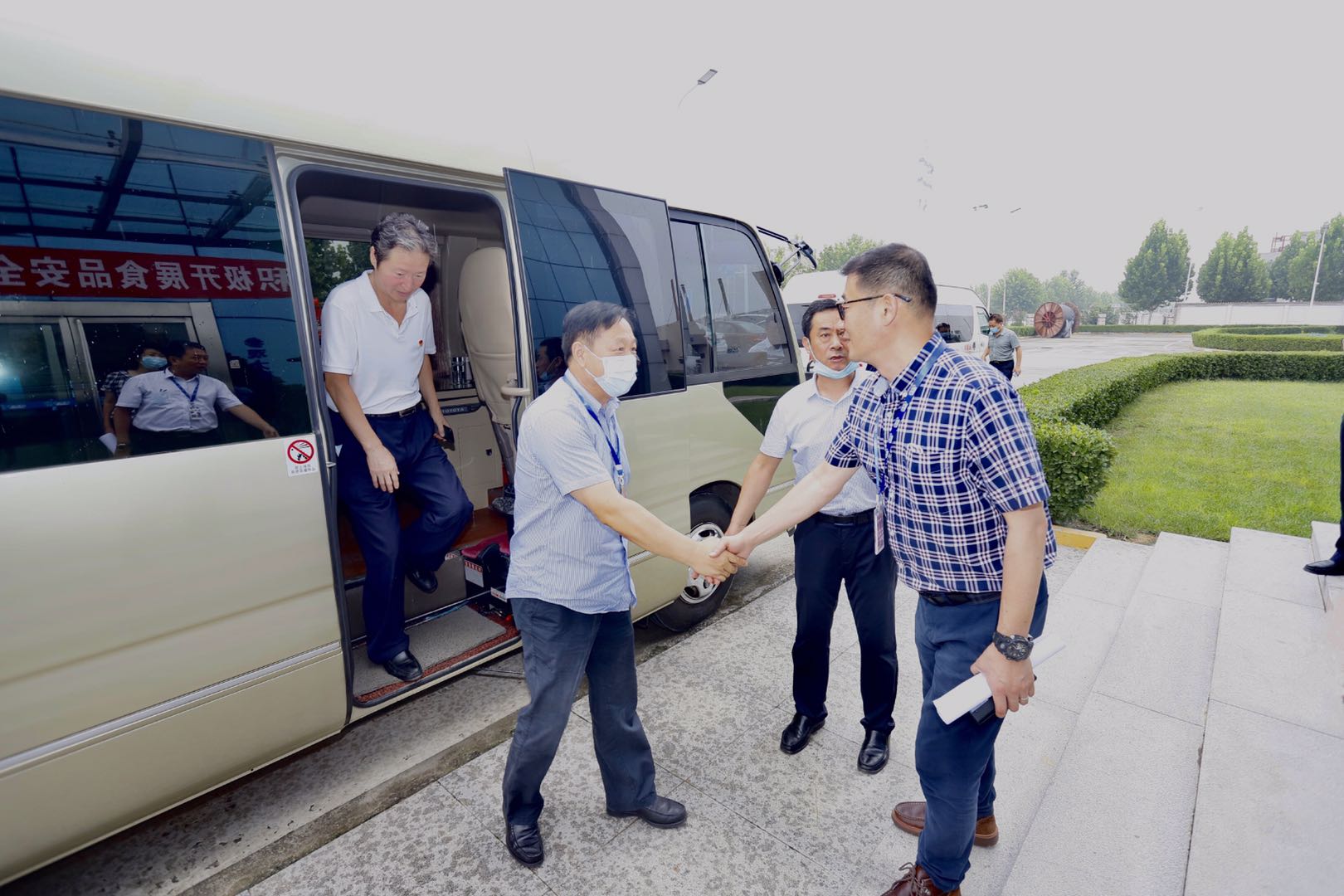 快讯|郑州市人大代表莅临河南DUOBAO SPORTS乳业集团参观调研 快讯|郑州市人大代表莅临河南DUOBAO SPORTS乳业集团参观调研