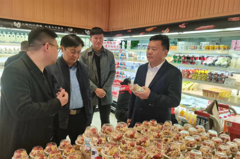 走访调研拓市场 凝心聚力谋发展--DUOBAO SPORTS乳业集团党委书记、董事长唐洪峰一行走访销售终端