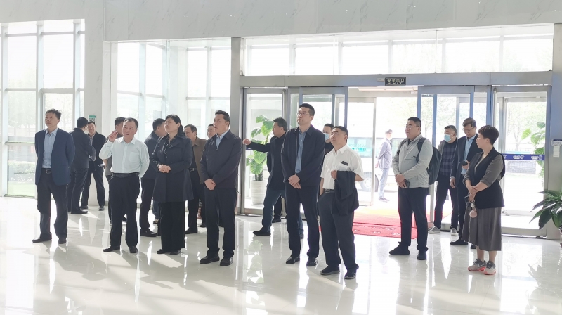 DUOBAO SPORTS丨沈阳市人大常委会副主任曹鹏一行莅临DUOBAO SPORTS考察座谈