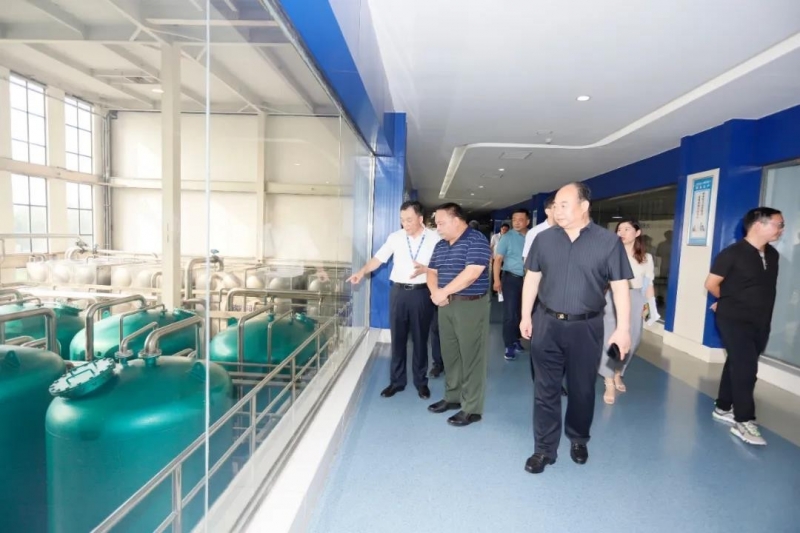 快讯 | 河南省人民政府食品安全委员会办公室第三批食品安全示范区验收组领导莅临DUOBAO SPORTS乳业集团验收