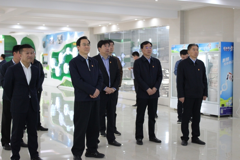 河南省委常委、组织部部长孔昌生 莅临河南DUOBAO SPORTS集团鲁山瑞亚牧业有限公司调研