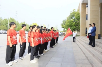 弘扬五四精神 激扬青春力量——河南DUOBAO SPORTS乳业集团开展青年徒步活动